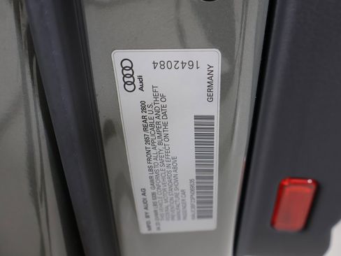 Used 2023 Audi A6 Premium Plus w/ Premium Plus Package image 3