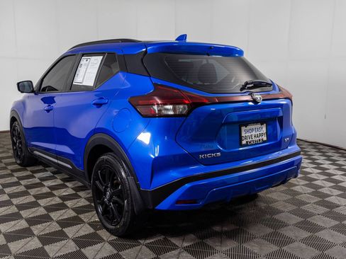 Used 2023 Nissan Kicks SR FWD image 16