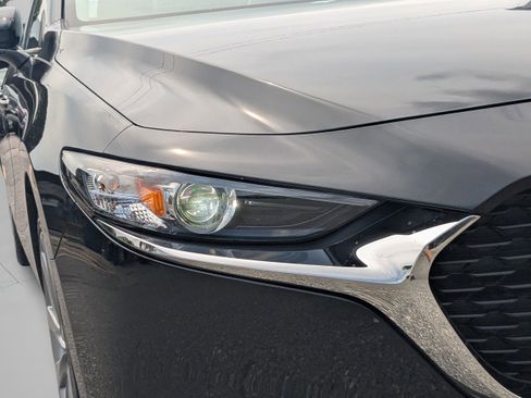 Used 2023 MAZDA MAZDA3 s FWD image 25