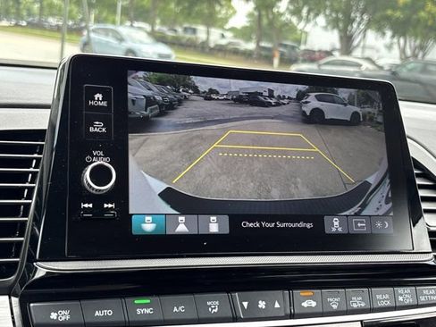 Used 2025 Honda Odyssey Elite image 42