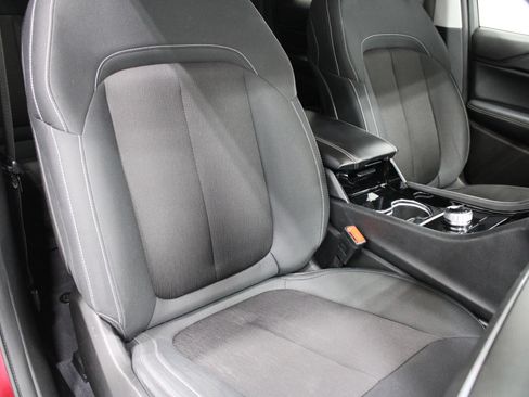 Used 2023 Jeep Grand Cherokee Laredo AWD/4WD image 27
