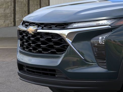 New 2026 Chevrolet Trax LS w/ LS Convenience Package FWD image 13
