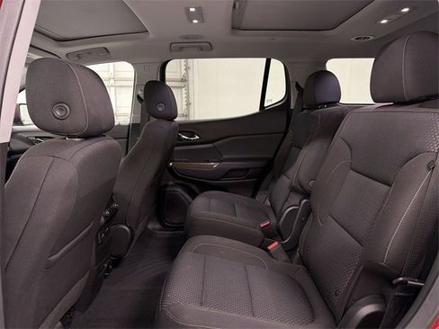 Certified 2023 GMC Acadia SLE w/ Driver Convenience Package image 19