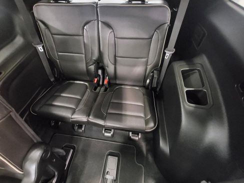 Used 2019 GMC Acadia Denali image 25