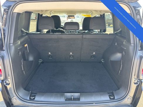 Used 2022 Jeep Renegade Latitude AWD/4WD image 12