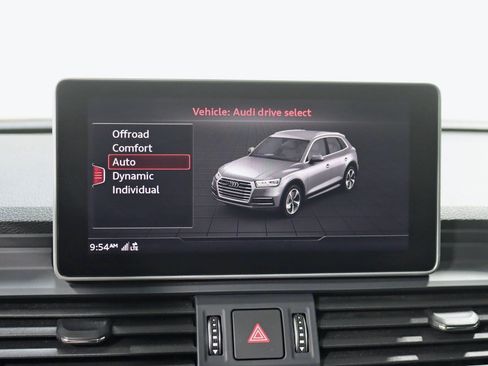 Used 2019 Audi Q5 2.0T AWD/4WD image 24