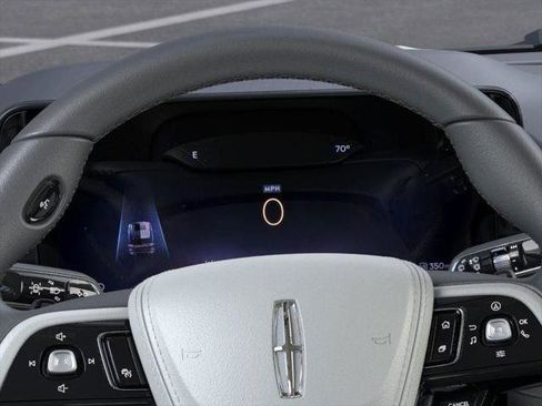 New 2026 Lincoln Aviator AWD w/ Jet Appearance Package image 13