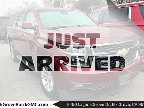 Used 2019 Chevrolet Suburban LT image 1
