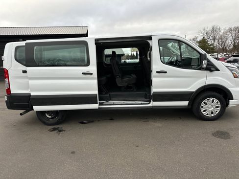Used 2023 Ford Transit 350 XLT image 12