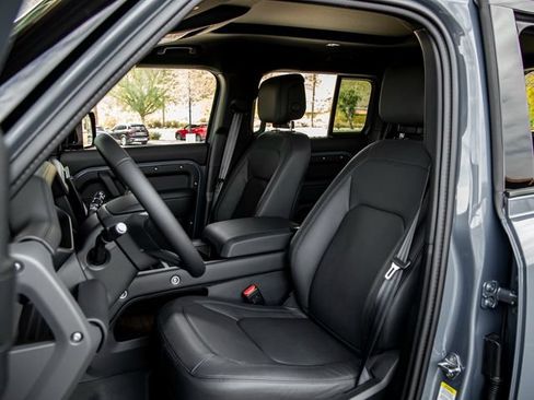 New 2025 Land Rover Defender 110 S AWD/4WD image 13