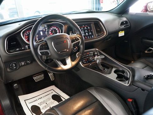 Used 2018 Dodge Challenger GT w/ Driver Convenience Group image 40