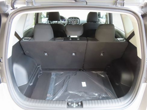 New 2025 Kia Soul LX image 14