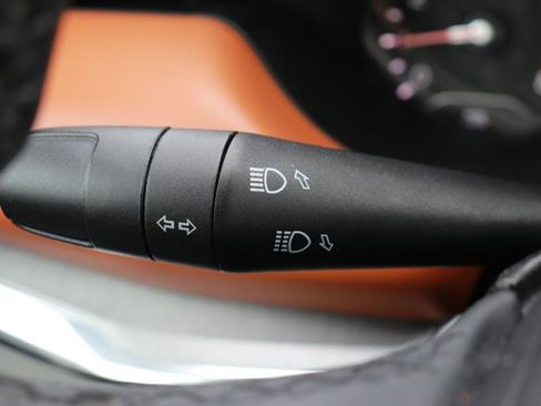 Used 2023 Jeep Compass Limited image 24