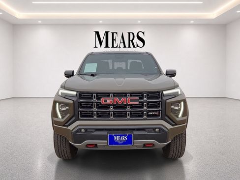 Used 2024 GMC Canyon AT4 AWD/4WD image 8