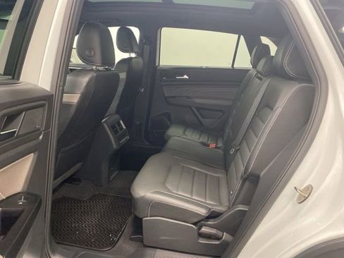 Used 2021 Volkswagen Atlas Cross Sport SEL Premium image 21