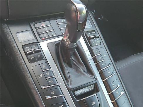 Used 2015 Porsche Macan S AWD/4WD image 18