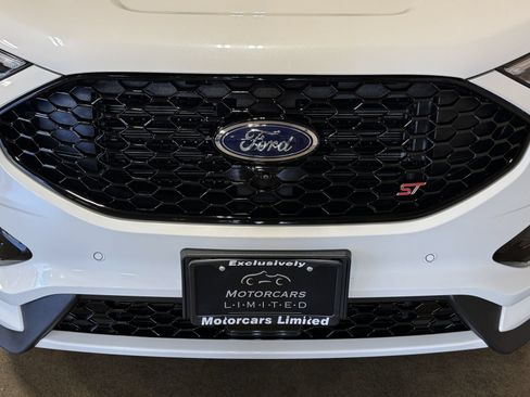 Used 2021 Ford Edge ST w/ Equipment Group 401A AWD/4WD image 18
