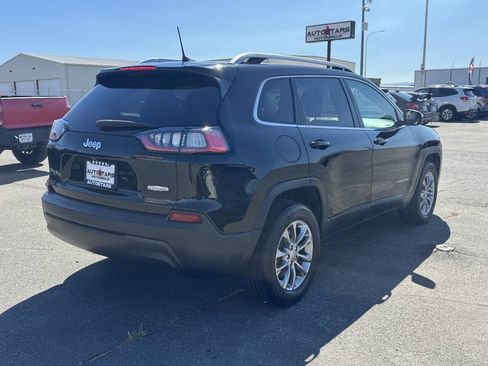 Used 2019 Jeep Cherokee Latitude Plus AWD/4WD image 4