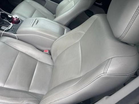 Used 2017 Toyota Highlander XLE AWD/4WD image 12
