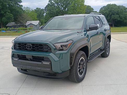 New 2026 Toyota 4Runner TRD Off-Road Premium AWD/4WD image 3