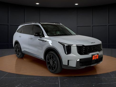 Used 2025 Kia Sorento X-Line EX AWD/4WD image 3