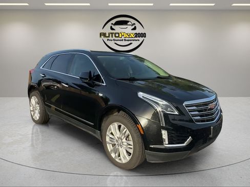 Used 2019 Cadillac XT5 Premium Luxury FWD image 1