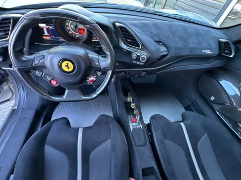 Used 2020 Ferrari 488 Pista Coupe RWD image 6