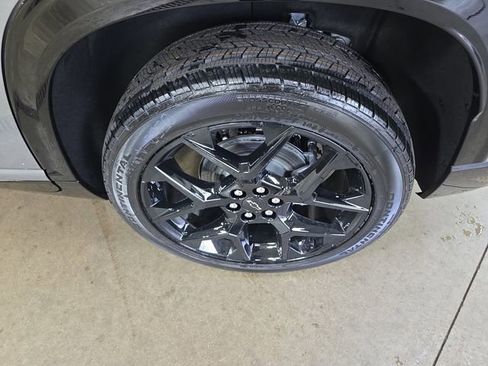 New 2026 Chevrolet Traverse RS w/ LPO, Floor Liner Package image 36