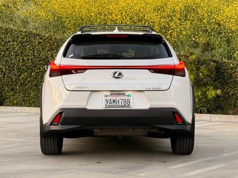 Certified 2022 Lexus UX 200 image 12