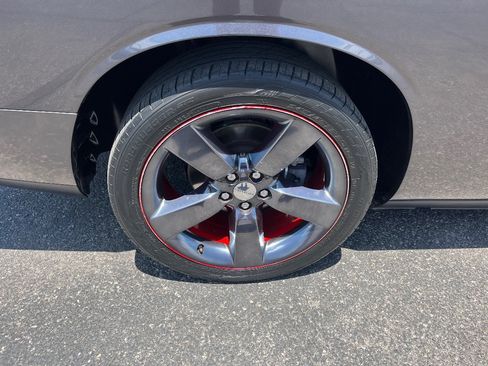 Used 2014 Dodge Challenger SXT RWD image 40