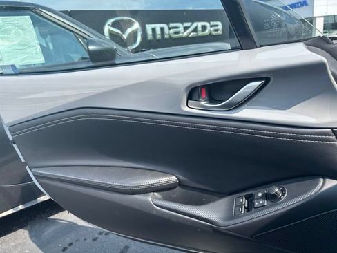 New 2026 MAZDA MX-5 Miata Club w/ Weather Package RWD image 28