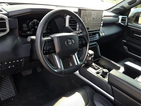 Used 2023 Toyota Sequoia Platinum image 16