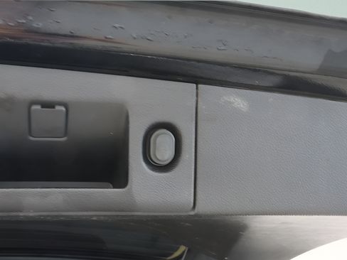 Used 2018 Chevrolet Suburban Premier AWD/4WD image 34