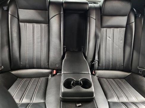Used 2021 Chrysler 300 S RWD image 39
