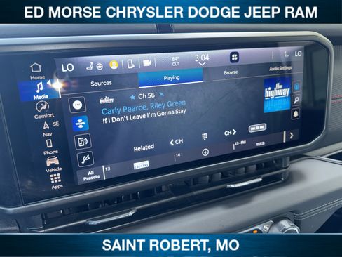 Used 2025 Jeep Wrangler Unlimited Rubicon AWD/4WD image 17