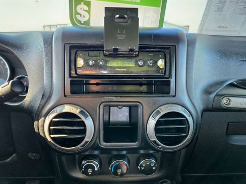 Used 2012 Jeep Wrangler Sport AWD/4WD image 32