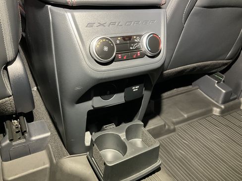 Used 2026 Ford Explorer ST AWD/4WD image 37