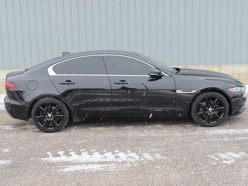 Used 2020 Jaguar XE S image 2