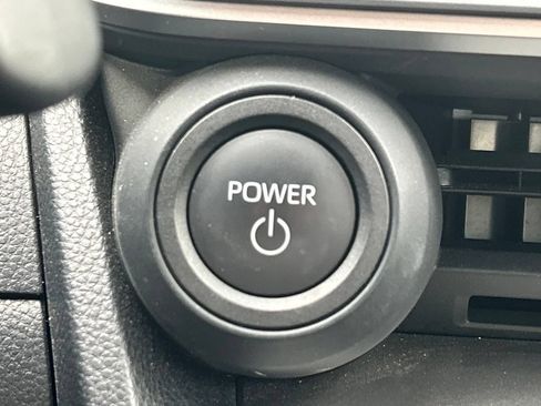 Used 2025 Toyota Prius LE FWD image 27