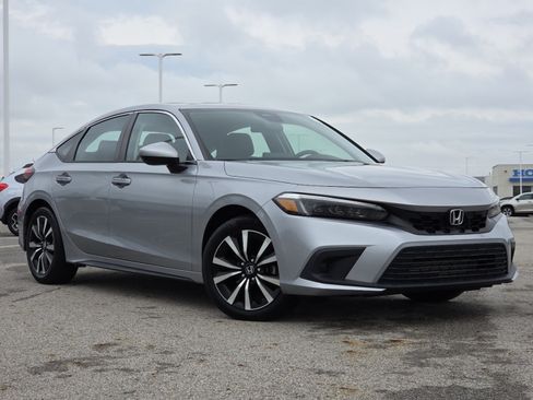 Used 2023 Honda Civic EX-L image 2