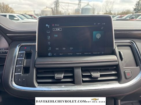 Used 2022 Chevrolet Suburban RST w/ Luxury Package image 26