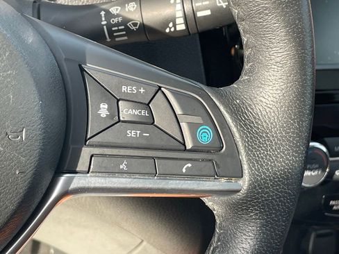 Used 2019 Nissan Rogue SL w/ Premium Package image 28