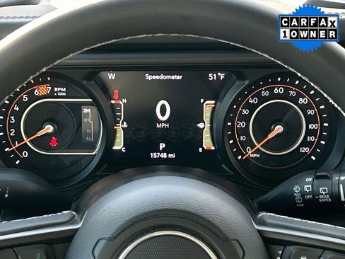 Used 2025 Jeep Wrangler Unlimited Rubicon image 15