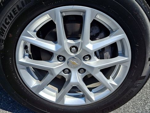 Used 2024 Chevrolet Equinox LS FWD image 10