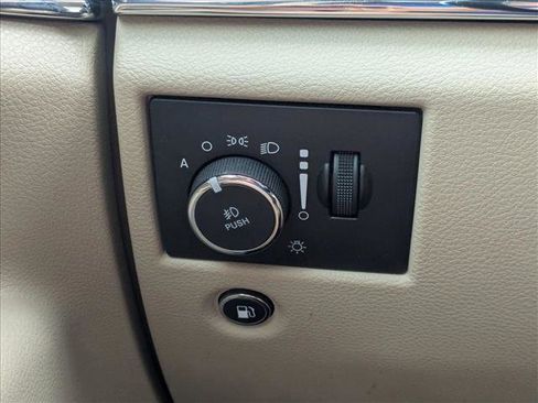 Used 2020 Jeep Grand Cherokee Limited image 11