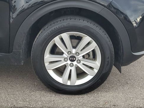 Used 2017 Kia Sportage LX image 5