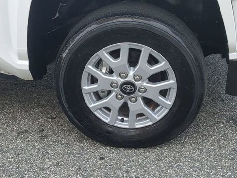 Used 2024 Toyota Tacoma SR5 image 11