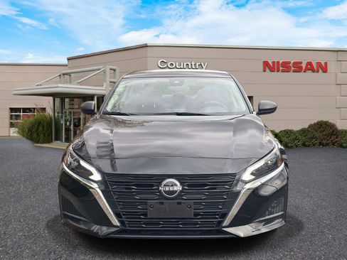 Certified 2024 Nissan Altima 2.5 SV image 2