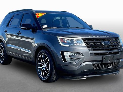 Used 2016 Ford Explorer Sport w/ Equipment Group 401A AWD/4WD image 8