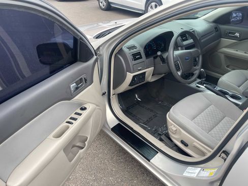 Used 2010 Ford Fusion SE image 15